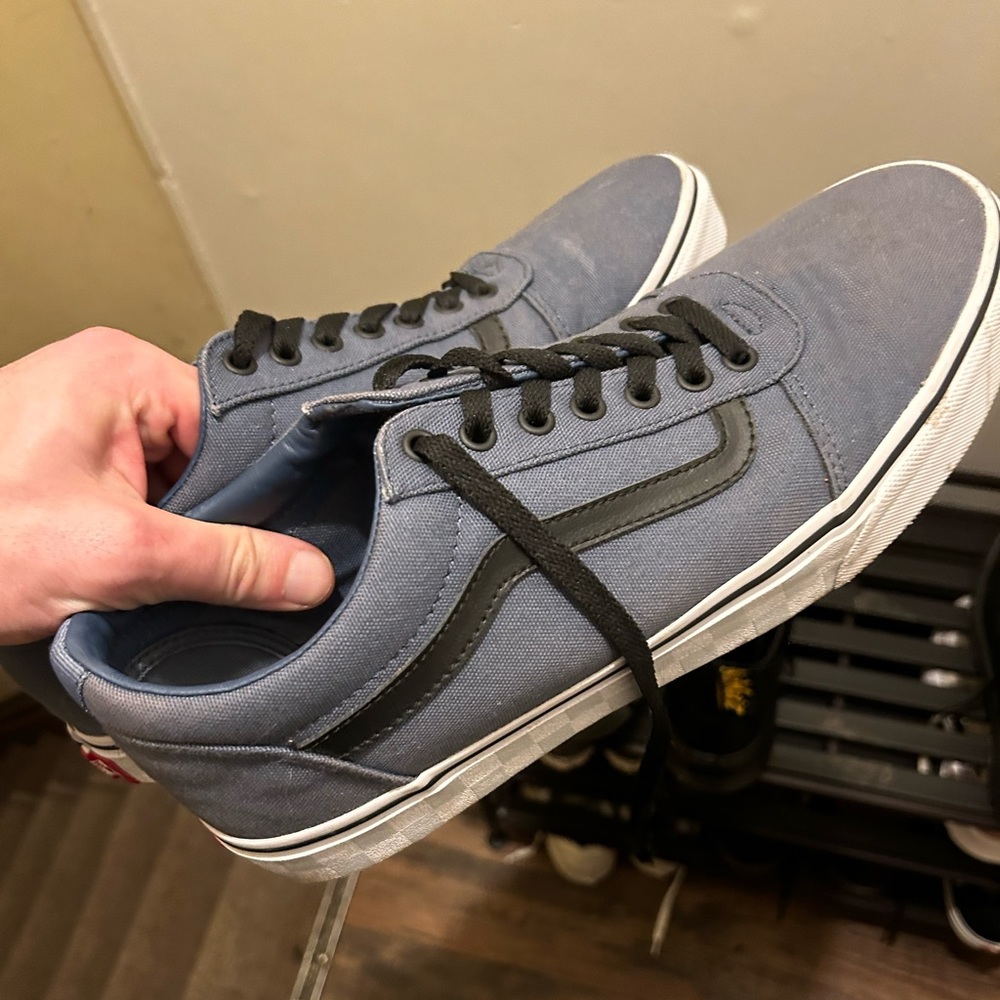 Men’s Blue Vans Skate Shoe Size 11